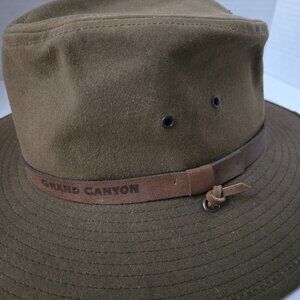 GRAND CANYON hat